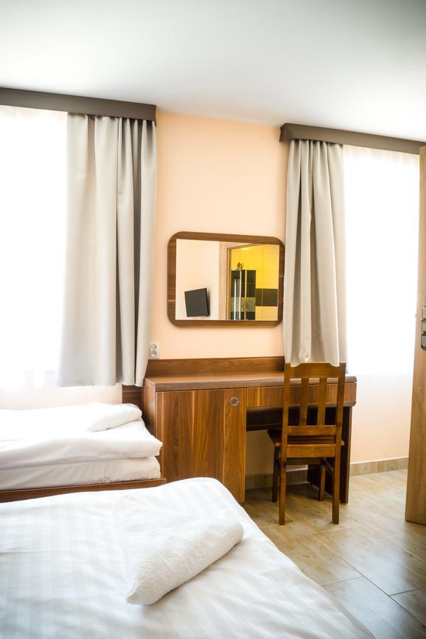 Zgoda Kompleks Hotelarski Swietochlowice Luaran gambar